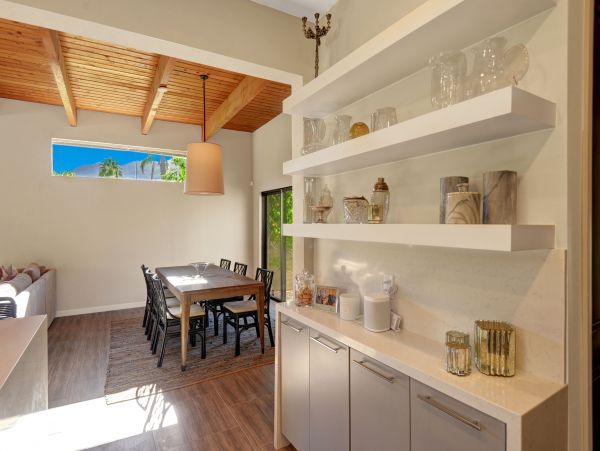 Palm Springs Home 991845