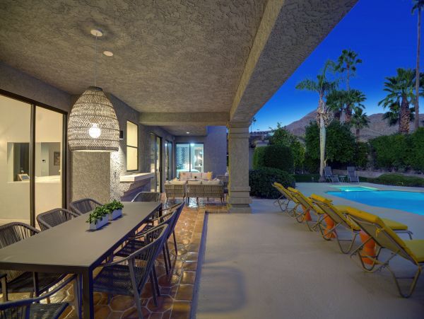 Palm Springs Home 991845