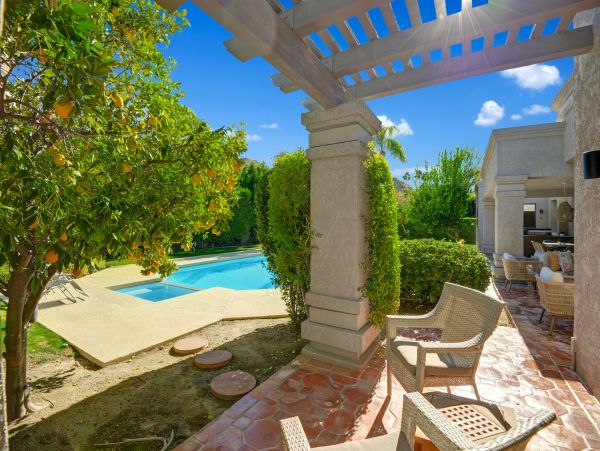 Palm Springs Home 991845