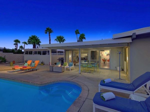 Charming Palm Springs Pool Vacation Home