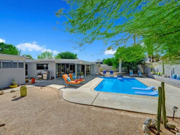 Charming Palm Springs Pool Vacation Home