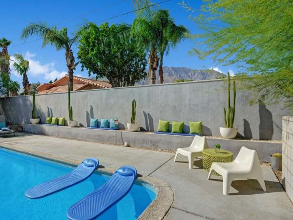Charming Palm Springs Pool Vacation Home