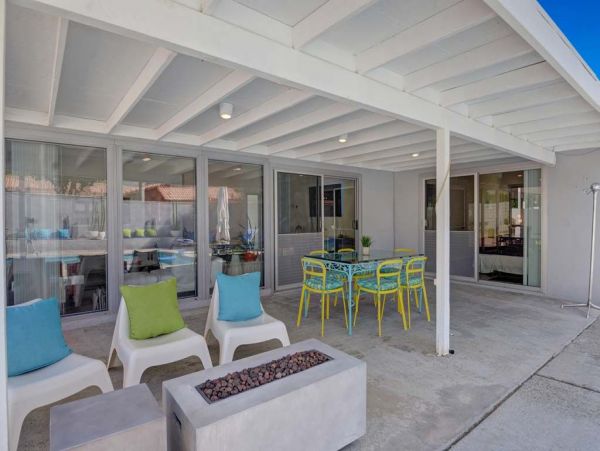 Charming Palm Springs Pool Vacation Home