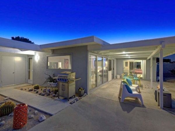 Charming Palm Springs Pool Vacation Home