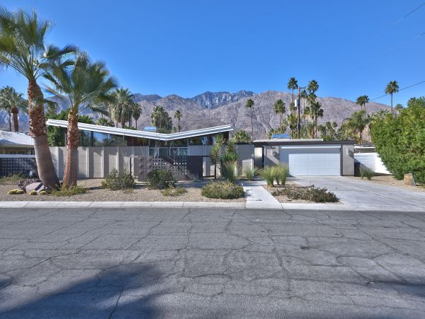 Palm Springs Home 991849