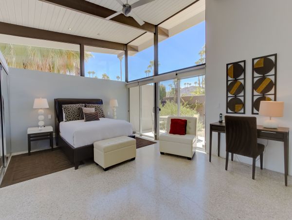 Palm Springs Home 991849