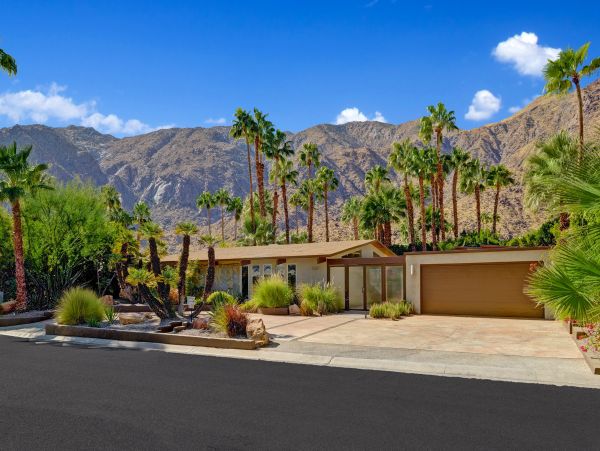 Palm Springs Home 991850