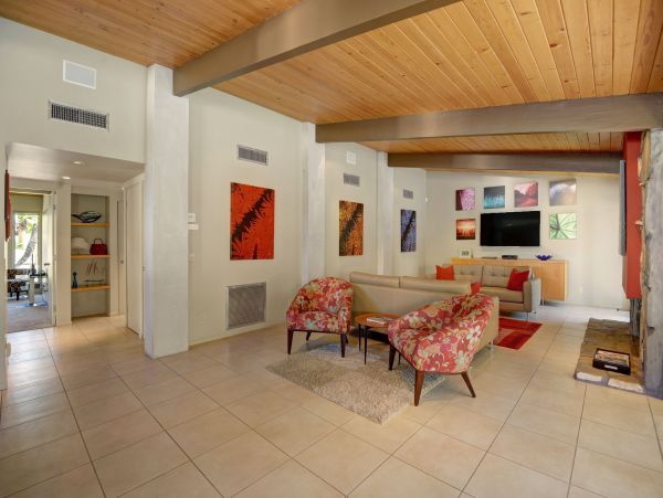 Palm Springs Home 991850