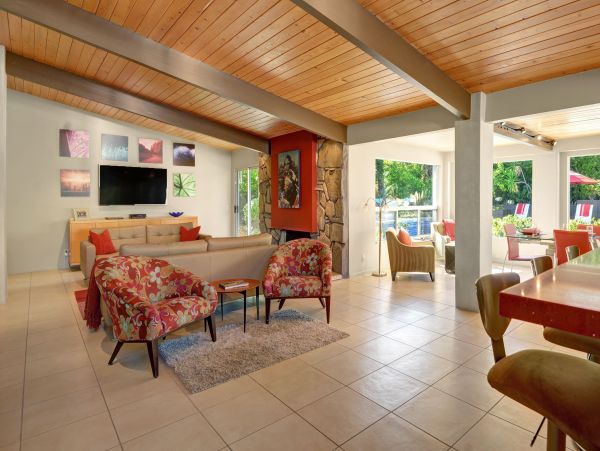 Palm Springs Home 991850