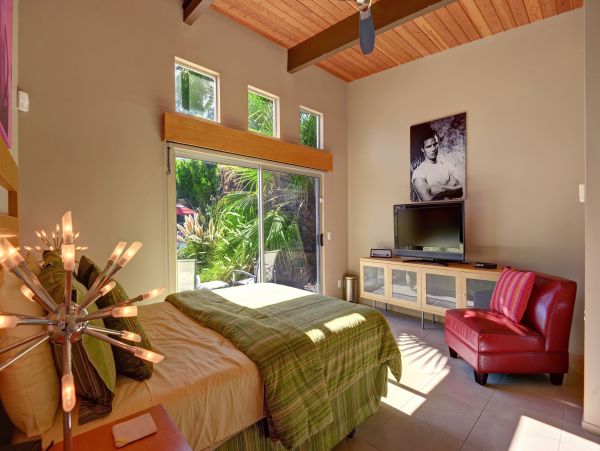 Palm Springs Home 991850