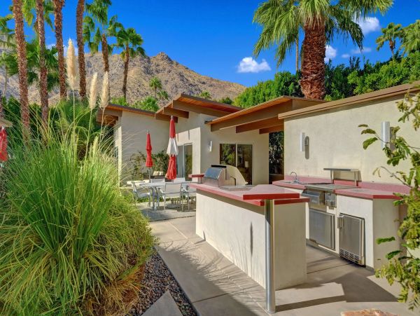 Palm Springs Home 991850