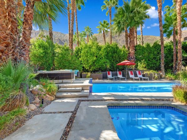 Palm Springs Home 991850