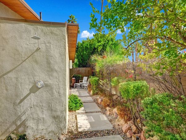 Palm Springs Home 991850