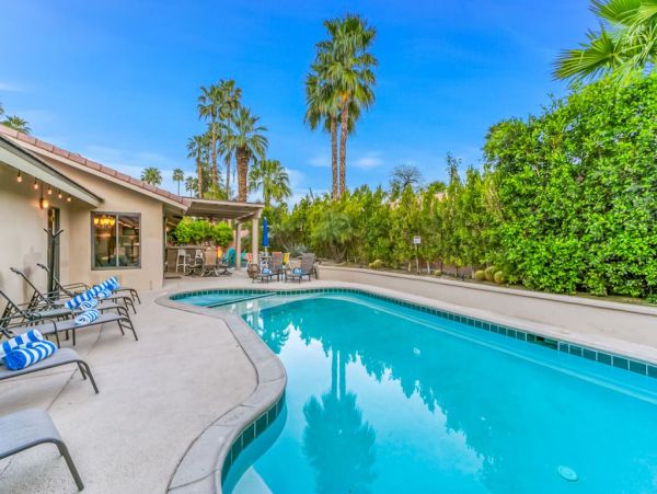 Palm Springs Home 991856