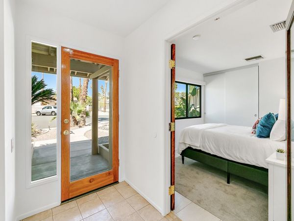 Palm Springs Home 991856