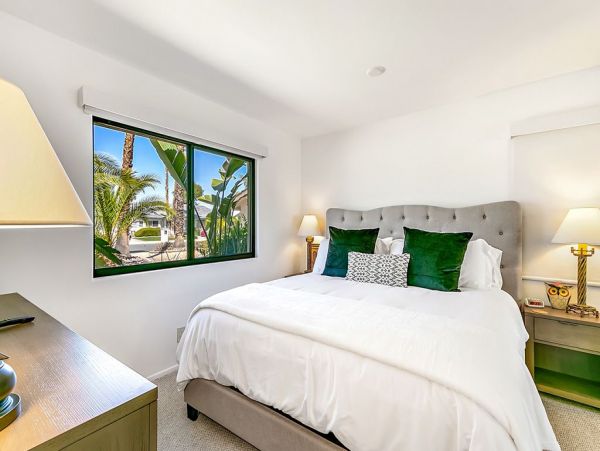 Palm Springs Home 991856