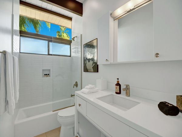 Sleek Minimalist Design Four Bedroom Home In Palm Springs