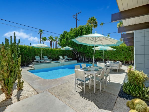 Sleek Minimalist Design Four Bedroom Home In Palm Springs