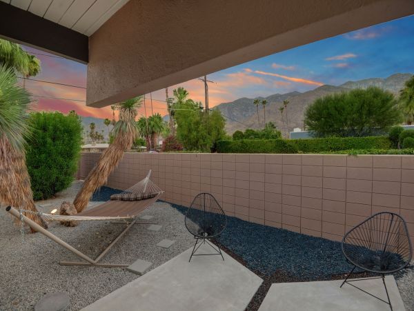 Sleek Minimalist Design Four Bedroom Home In Palm Springs