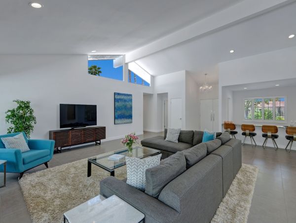 Palm Springs Home 991860