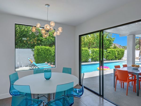 Palm Springs Home 991860