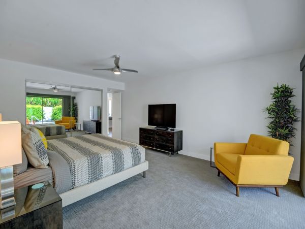 Palm Springs Home 991860