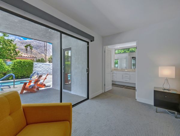 Palm Springs Home 991860