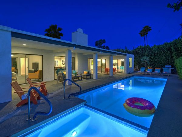 Palm Springs Home 991860