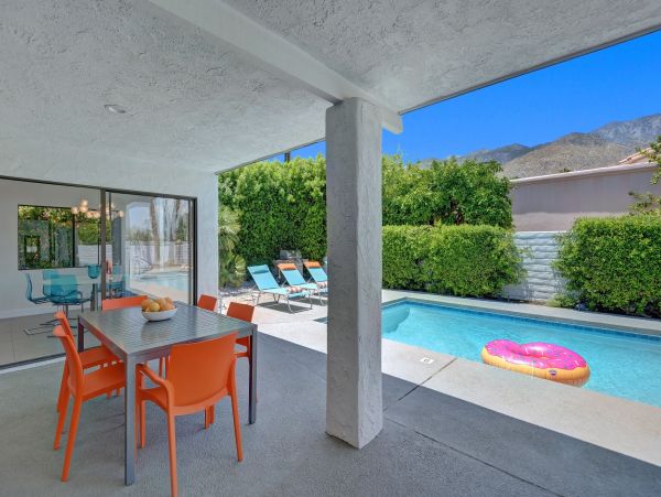 Palm Springs Home 991860