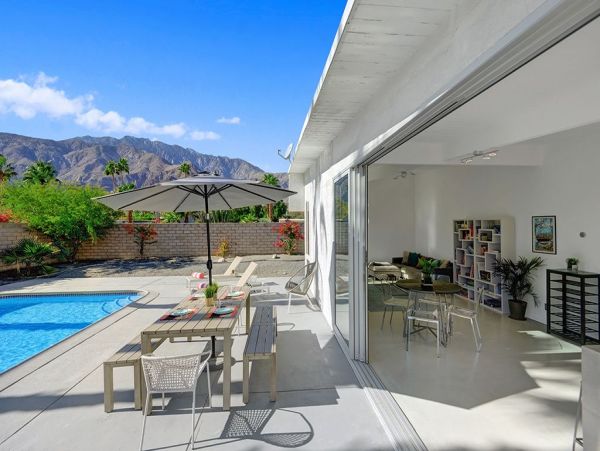 Palm Springs Home 991862