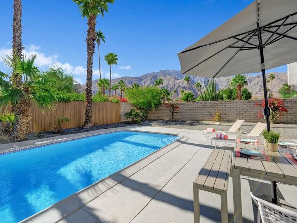 Palm Springs Home 991862