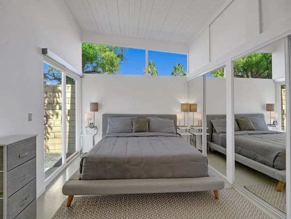 Palm Springs Home 991862