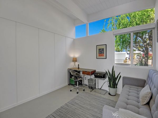 Palm Springs Home 991862
