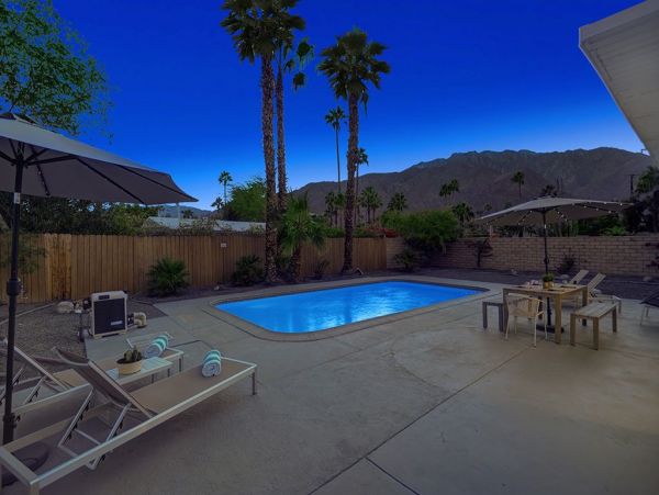 Palm Springs Home 991862