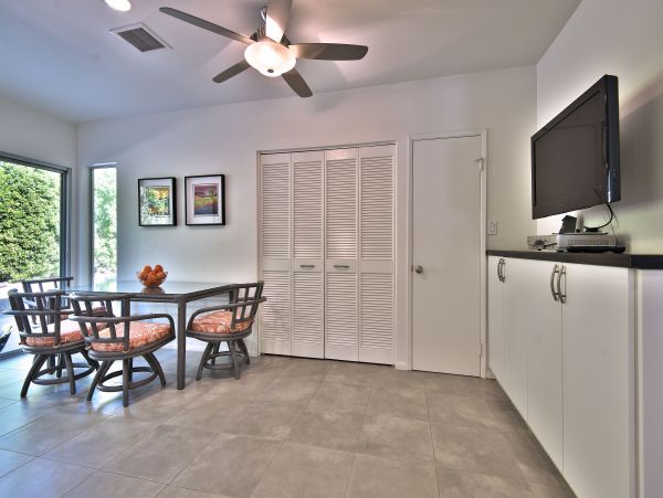 Palm Springs Home 991864