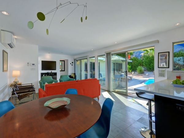Palm Springs Home 991868