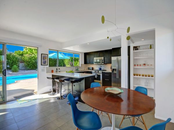 Palm Springs Home 991868