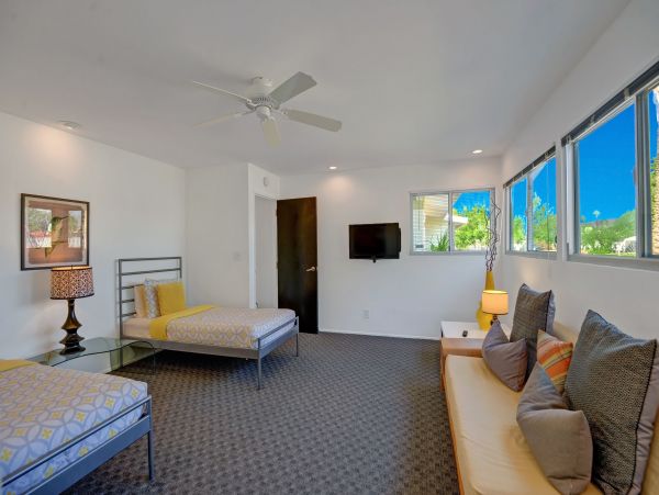 Palm Springs Home 991868
