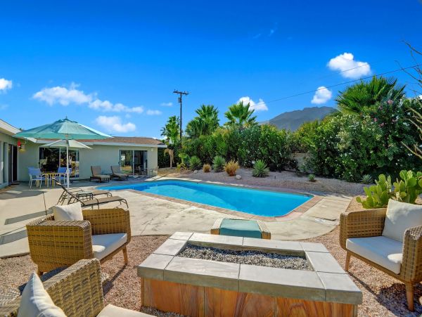 Palm Springs Home 991868