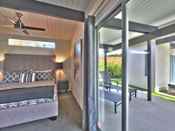 Palm Springs Home 991870