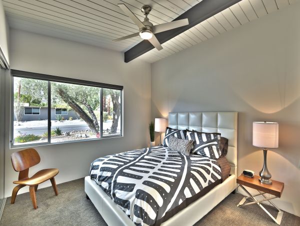 Palm Springs Home 991870