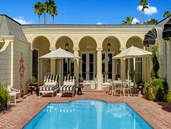 Palm Springs Home 991872