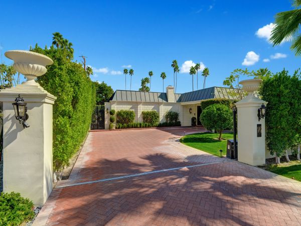 Palm Springs Home 991872