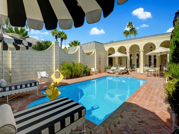 Palm Springs Home 991872
