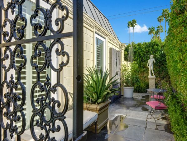Palm Springs Home 991872