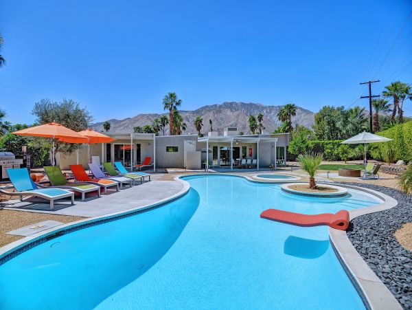 Palm Springs Home 991874