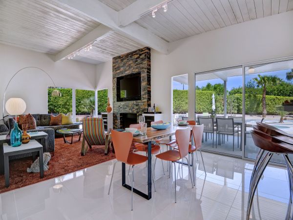 Palm Springs Home 991874