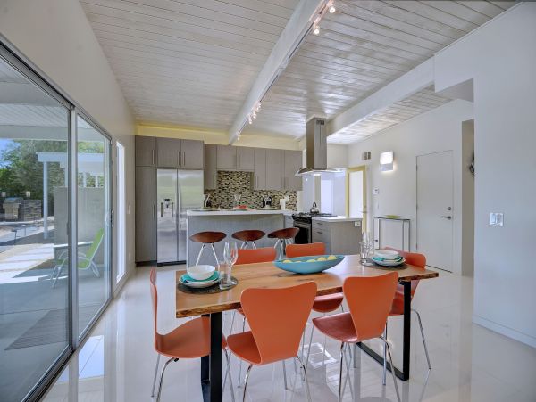 Palm Springs Home 991874