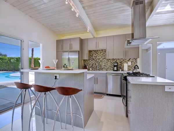 Palm Springs Home 991874