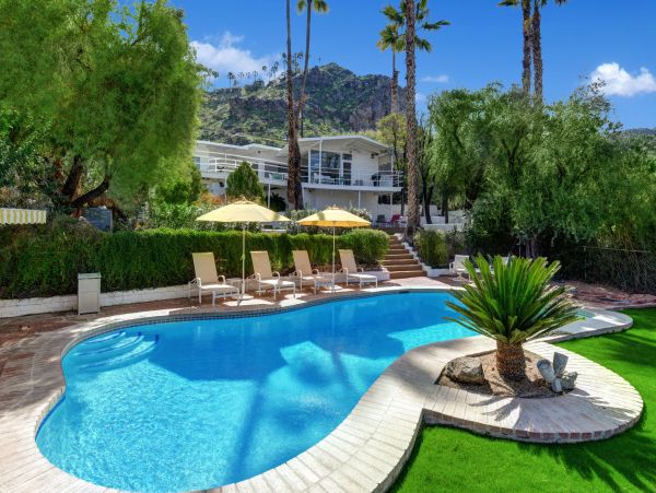 Palm Springs Home 991875